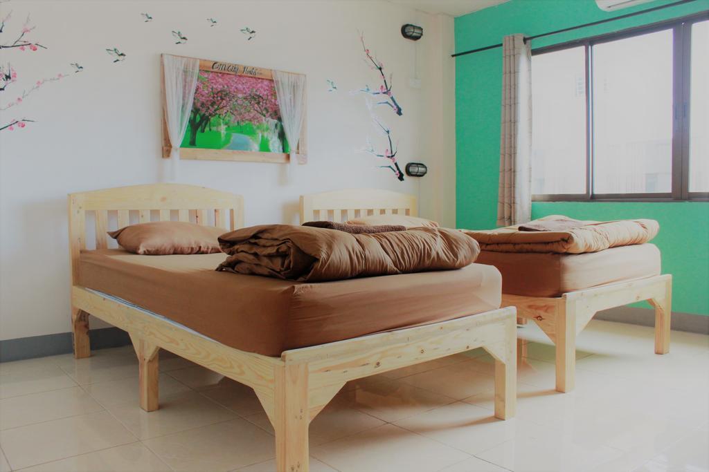 Cm City Hostel チエンマイ エクステリア 写真