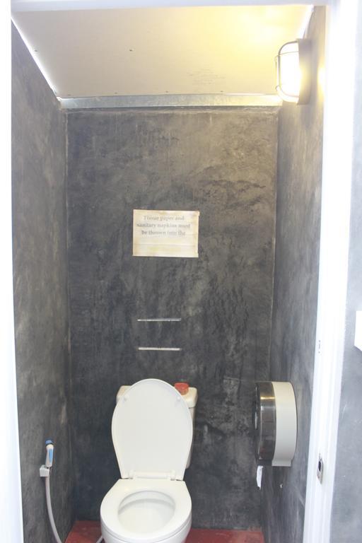 Cm City Hostel チエンマイ エクステリア 写真
