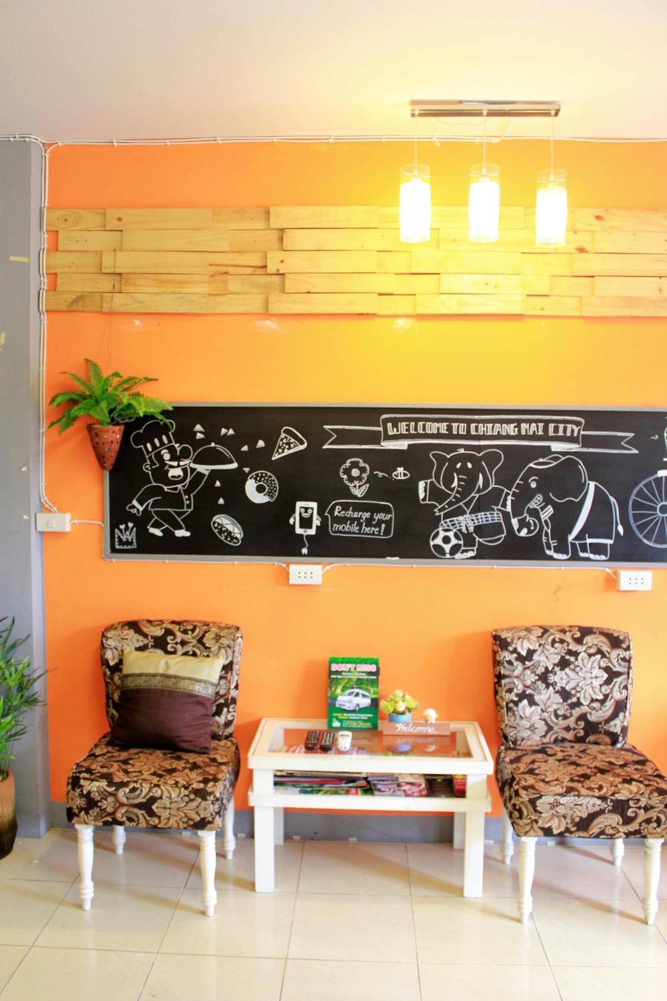 Cm City Hostel チエンマイ エクステリア 写真