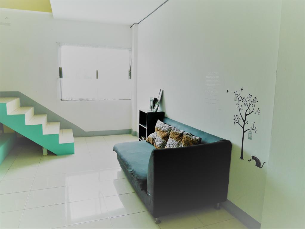 Cm City Hostel チエンマイ エクステリア 写真