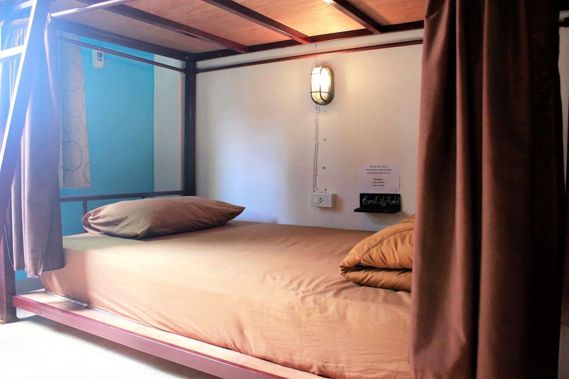 Cm City Hostel チエンマイ エクステリア 写真