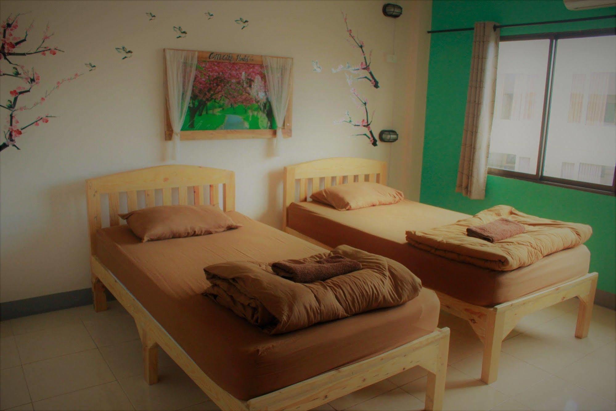 Cm City Hostel チエンマイ エクステリア 写真