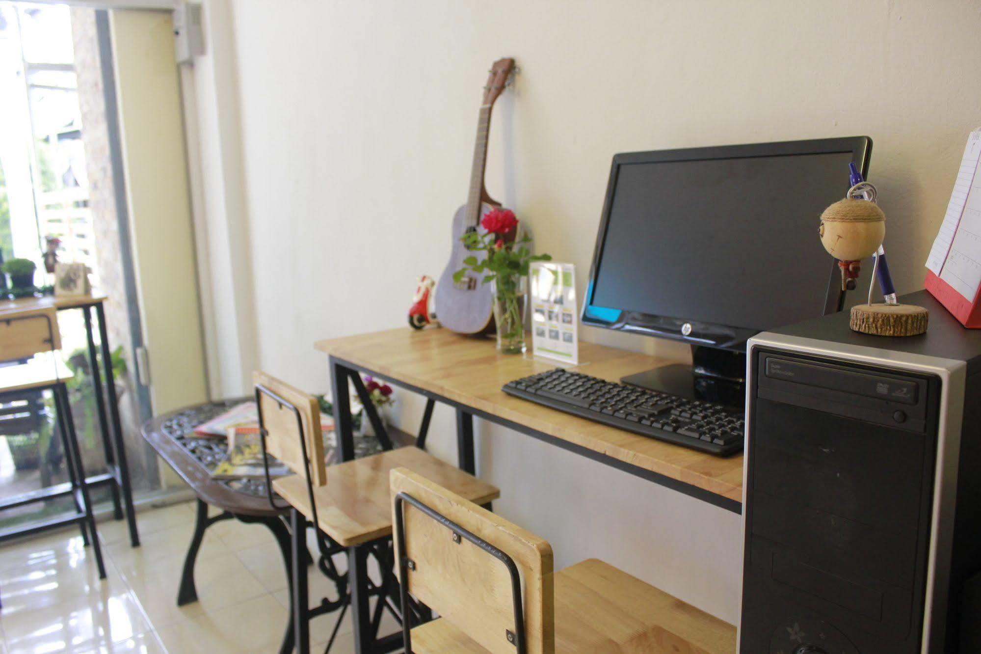 Cm City Hostel チエンマイ エクステリア 写真
