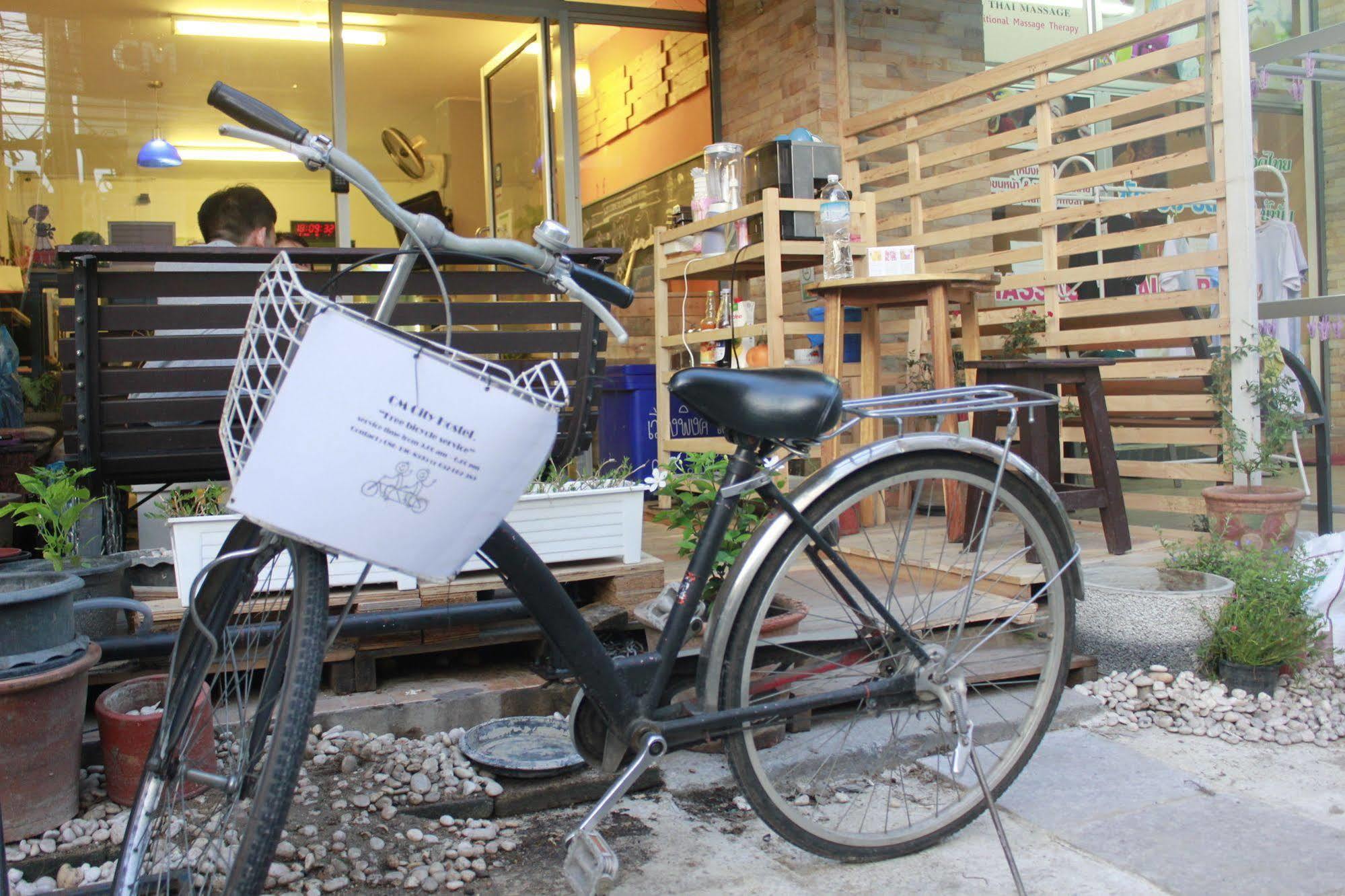 Cm City Hostel チエンマイ エクステリア 写真